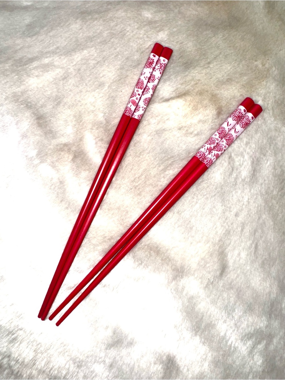 NEW! Red Chopsticks Hair Sticks 2 sets Brand New Without Tag Never Used GORGEOUS